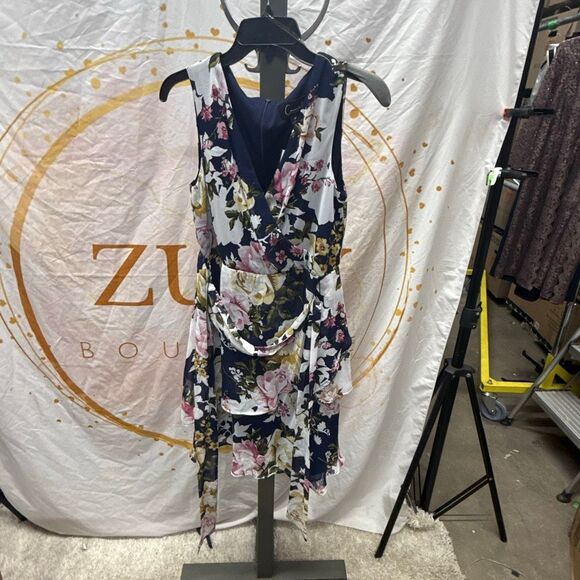 Connected Apparal Petites Womens Floral Print Mini Wrap Dress Size 4P - Picture 2 of 4
